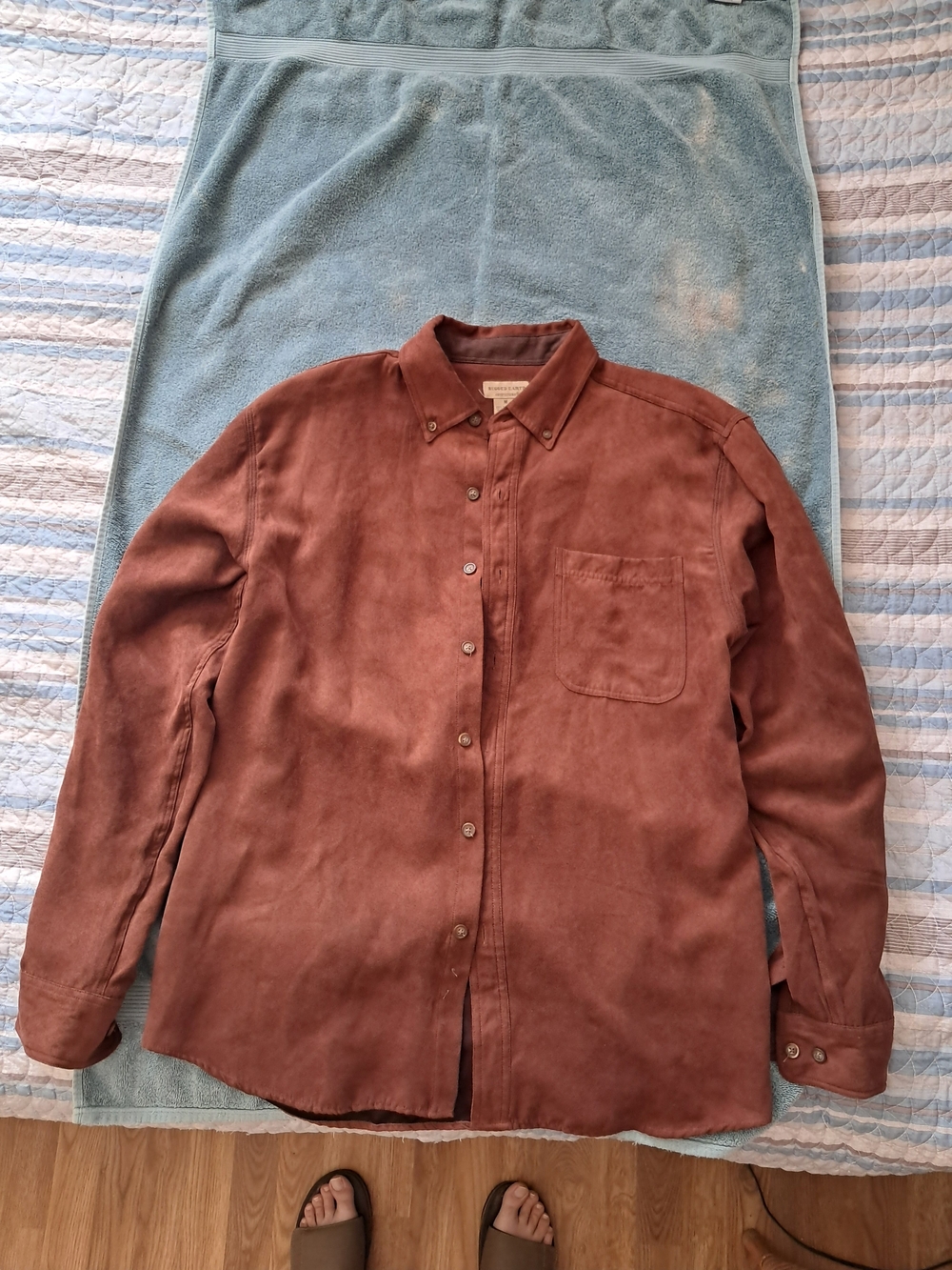 Rugged Earth Outfitters Mens M Brown Faux Suede Long Sleeve Button Shirt